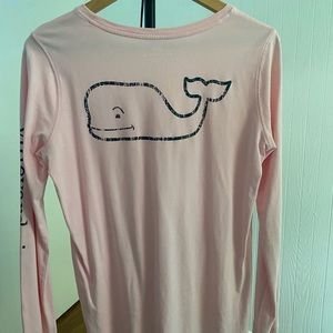 Light Pink vineyard vines long sleeve.